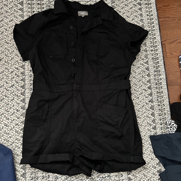 Short romper - Picture 1 of 1